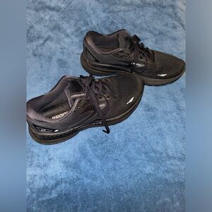 Women’s brooks adrenaline